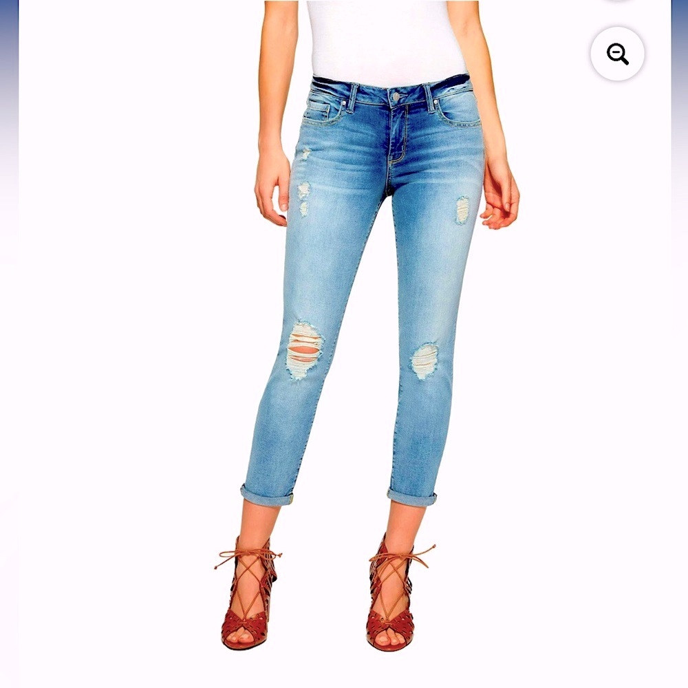 Jessica Simpson Forever Rolled Ankle Jeans. Size 29